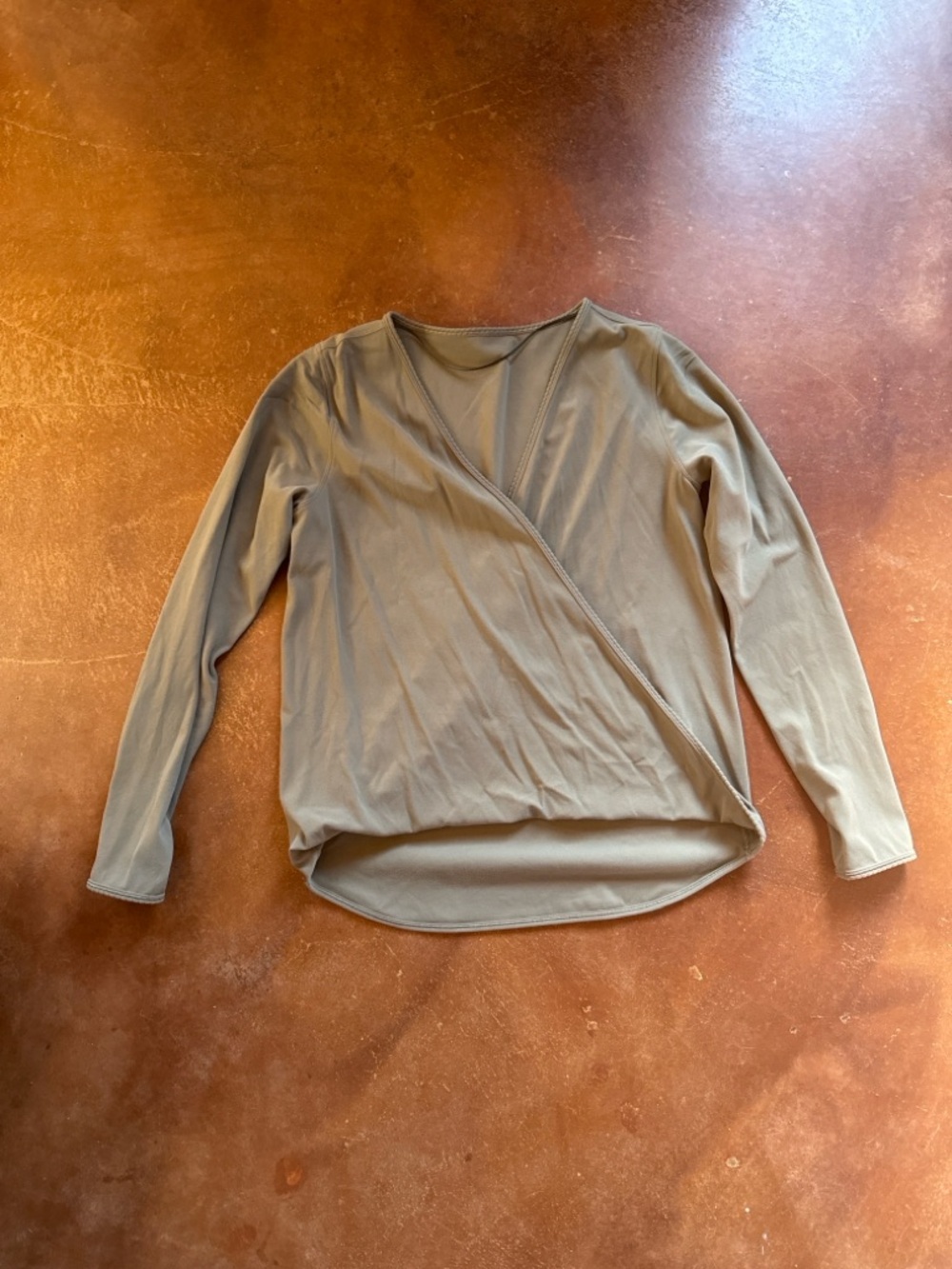 Lululemon GUC light olive blouson wrap loose fit long sleeve shirt
